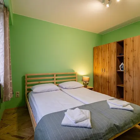 Peaceful With Free Parking * Varna