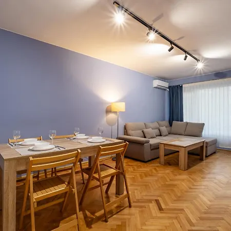 Peaceful With Free Parking Apartamento