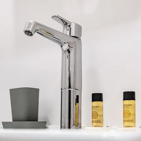 Peaceful With Free Parking