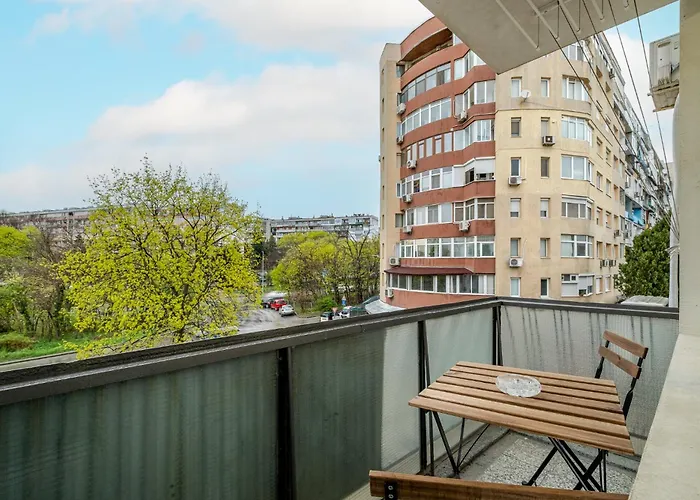 Peaceful With Free Parking Apartamento Varna