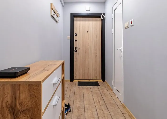 Peaceful With Free Parking Varna