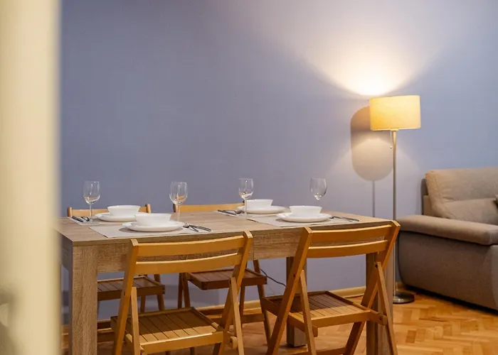 Peaceful With Free Parking Apartamento *